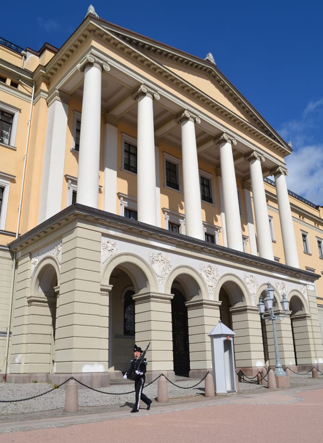 Oslo bezienswaardigheden: Koninklijk Paleis