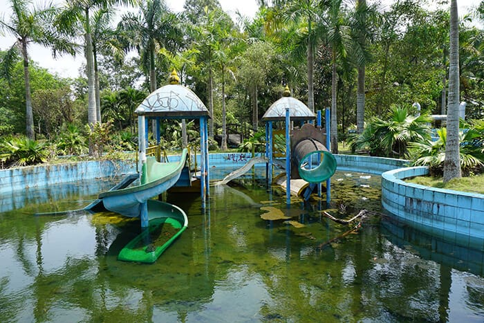 Verlaten waterpark Hue Vietnam