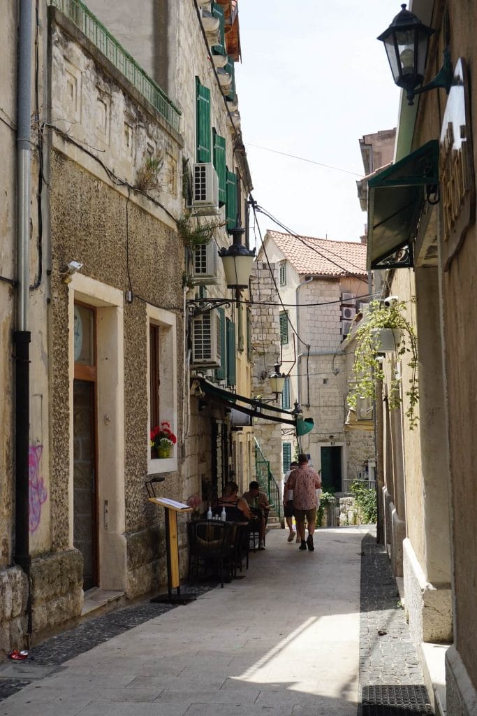 Matejuška, Split