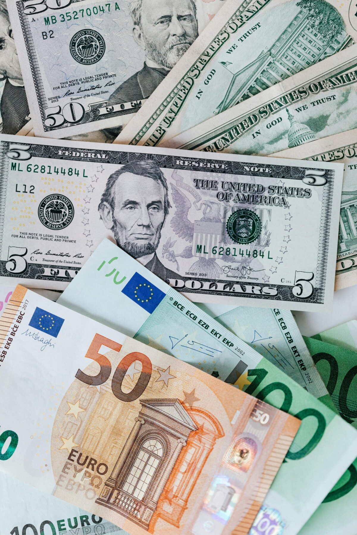 kosten geld wisselen wisselkantoor Schiphol