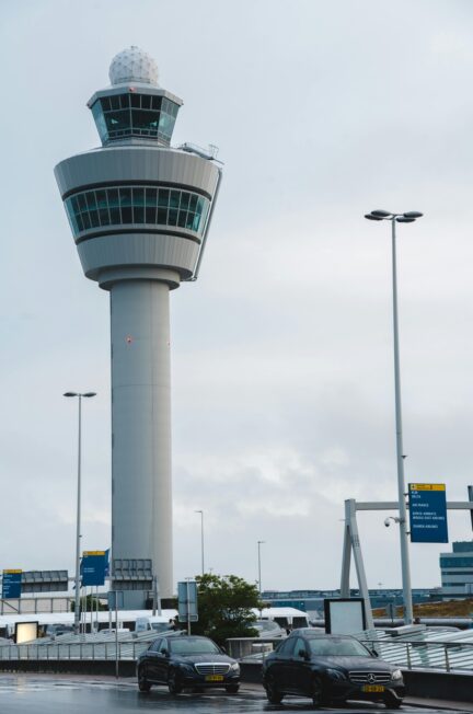 met de auto naar Schiphol parkeren tips